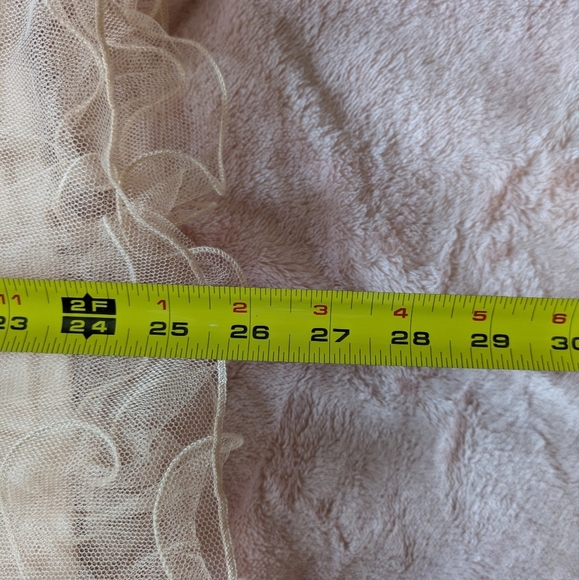 Ryu Peach And Beige Lace Dress with Floral Accent L NWOT - Picture 8 of 11